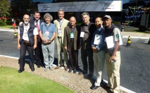 De g à d : Jean-François Bénard, coordonnateur de la cellule patrimoine mondial, Daniel Gonthier, président du parc national, Gérard Collin, expert conseil du parc sur le dossier, Olivier Robinet, directeur du parc national, Daniel Huet, représen De g à d : Jean-François Bénard, coordonnateur de la cellule patrimoine mondial, Daniel Gonthier, président du parc national, Gérard Collin, expert conseil du parc sur le dossier, Olivier Robinet, directeur du parc national, Daniel Huet, représen