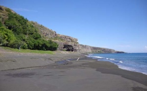 Après les Brisants, Roches Noires et Boucan Canot, les attaques de requins se déplacent vers le Cap La Houssaye Après les Brisants, Roches Noires et Boucan Canot, les attaques de requins se déplacent vers le Cap La Houssaye