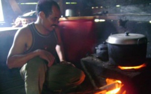 La cuisine au feu de bois passée au crible du Plan Régional Santé Environnement La cuisine au feu de bois passée au crible du Plan Régional Santé Environnement