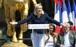 Marine Le Pen : "Dimanche, je voterai blanc" Marine Le Pen : "Dimanche, je voterai blanc"