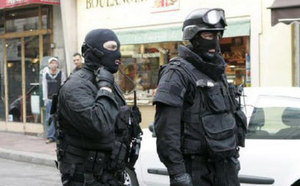 Agents de la BRI. Agents de la BRI.