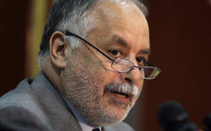 Baghdadi Ali Al-Mahmoudi, l'ancien premier ministre du Colonel confirme l'existence du document. Baghdadi Ali Al-Mahmoudi, l'ancien premier ministre du Colonel confirme l'existence du document.