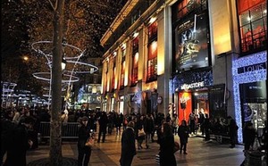 Série noire de braquages sur les Champs-Elysées