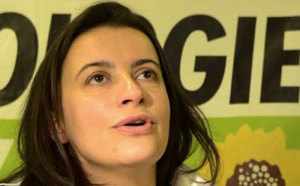Cécile Duflot mise à mal par des mal logés Cécile Duflot mise à mal par des mal logés