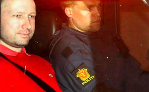 Procès Breivik: L'internement psychiatrique requis par le parquet Procès Breivik: L'internement psychiatrique requis par le parquet