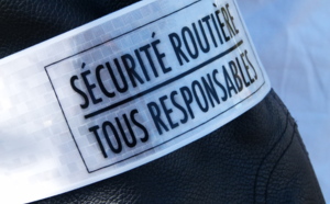 La tête dans le casque La tête dans le casque