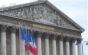 La majorité en ordre dispersé sur le traité de Bruxelles La majorité en ordre dispersé sur le traité de Bruxelles