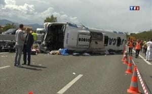 Var : Un bébé tué dans l'accident d'un car Var : Un bébé tué dans l'accident d'un car