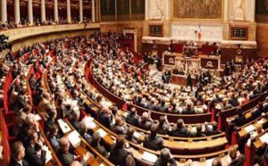 Assemblée nationale: Adoption du projet de loi sur la vie chère Assemblée nationale: Adoption du projet de loi sur la vie chère