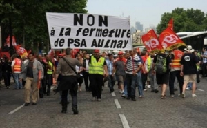 L'Etat donnera 7 milliards d'euros à PSA, qui va devoir renoncer à ses dividendes L'Etat donnera 7 milliards d'euros à PSA, qui va devoir renoncer à ses dividendes