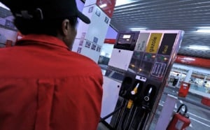 Carburants: 1 centime de moins sur le sans-plomb et le gasoil au 1er novembre Carburants: 1 centime de moins sur le sans-plomb et le gasoil au 1er novembre