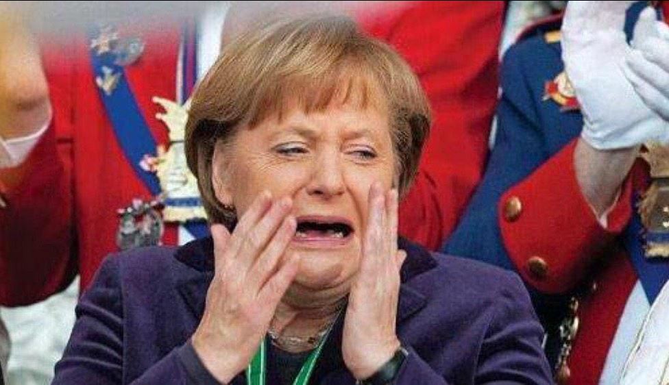 Allemagne : Merkel ridiculisée dans son fief par l'extrême droite 