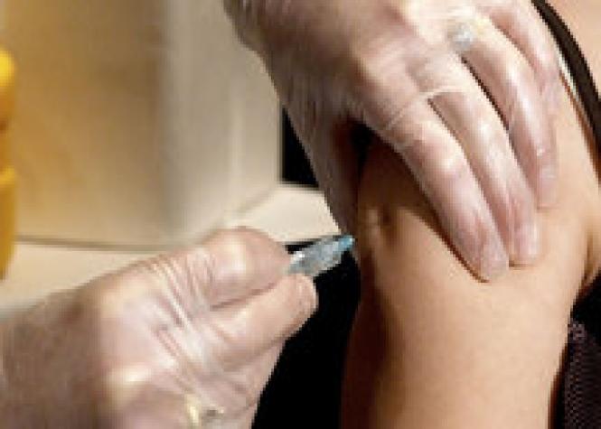 Le gouvernement promet aux infirmiers d’élargir leur droit à vacciner