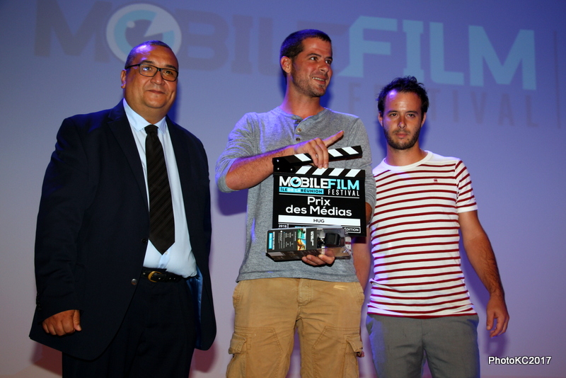 Prix des Médias remis par Vincent Hoareau, Corentin Arnaud et Louis Cagnat pour le court métrage "Hug"