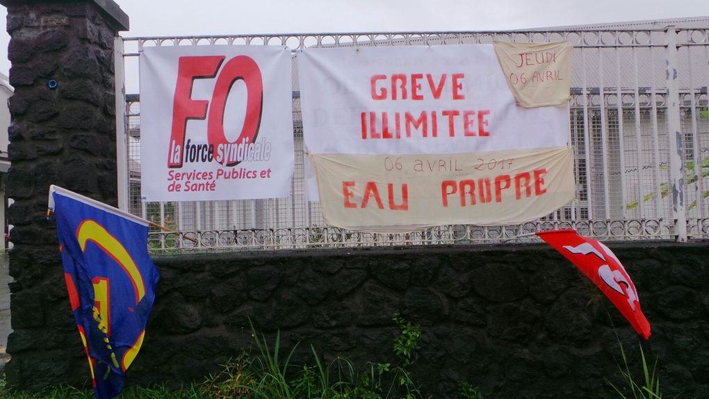 [Actualisé] Eau impropre : Les grévistes du GHER de St-André mettent fin à leur grève