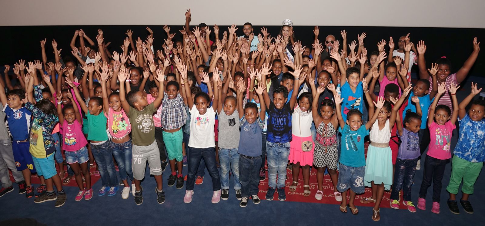 Tapis rouge à Ciné Cambaie pour les marmailles de "1000 sourires"