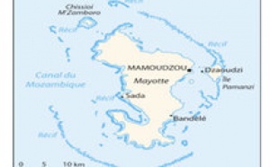Mayotte : E. Balladur propose de reporter le référendum
