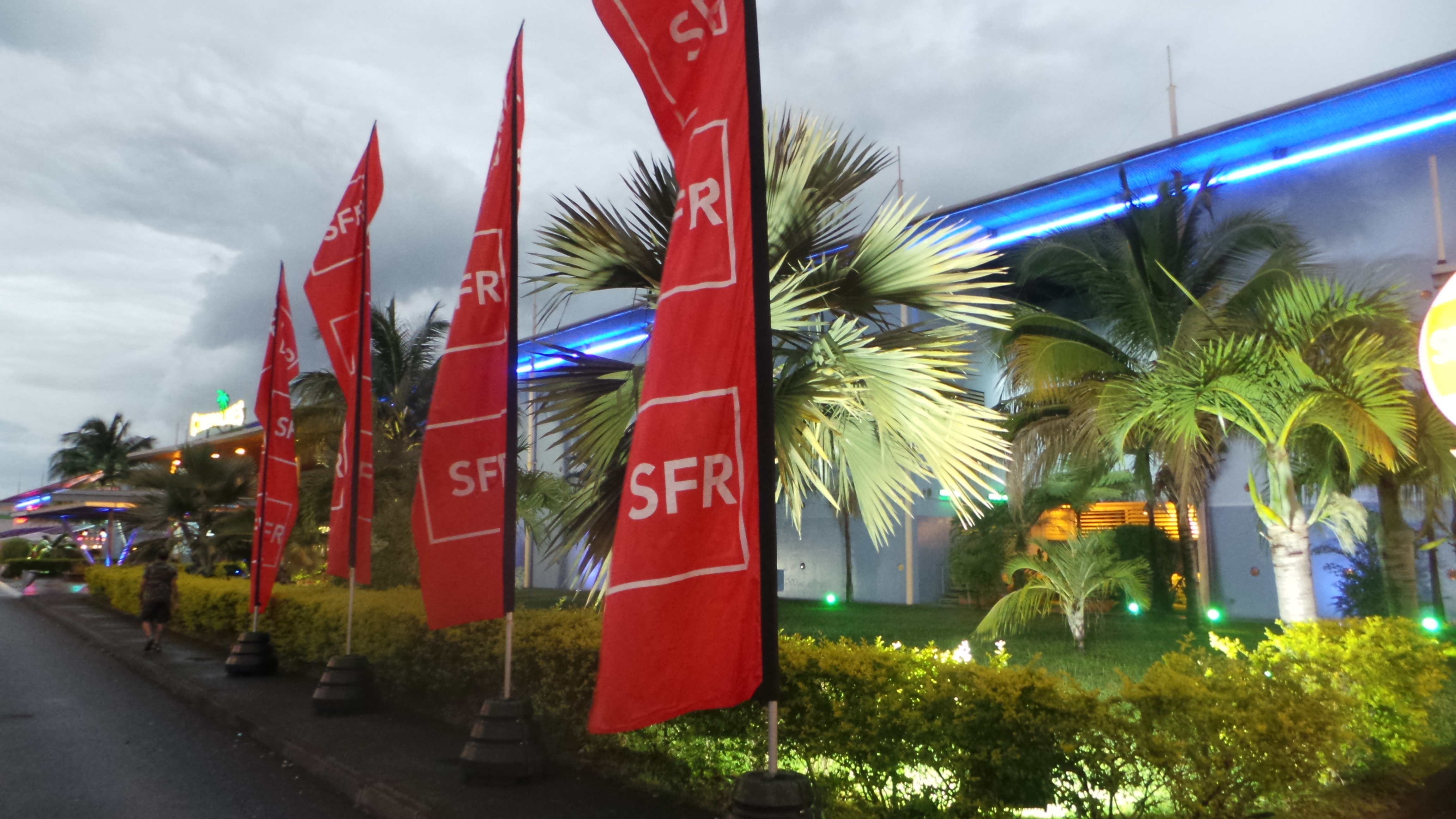 Arrivée de Free: SFR fait bouger ses offres