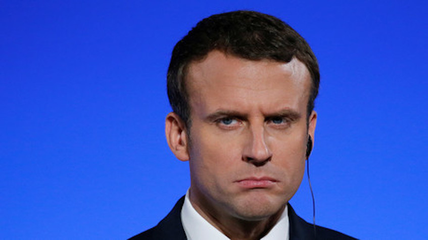 Emmanuel Macron : "Chef" ou "petit chef" ?