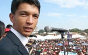 Madagascar : Rajoelina propose des législatives pour mars 2010