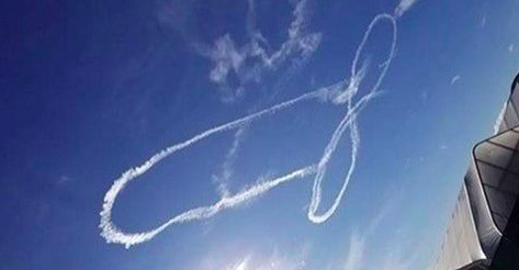 Un pilote américain dessine un sexe dans le ciel, l'armée s'excuse