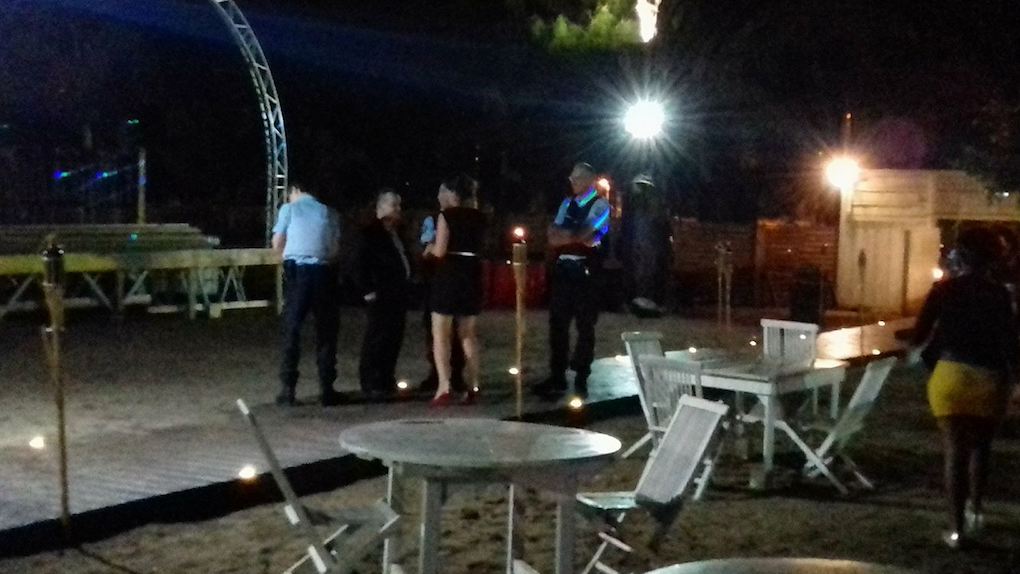 Descente surprise de la gendarmerie, des pompiers et des services vétérinaires cette nuit au Coco Beach