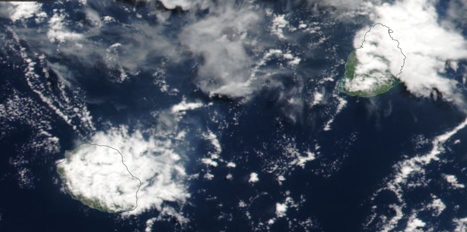 05h30: averses parfois orageuses probables sur la moitié est de Maurice et de la Réunion cet après midi