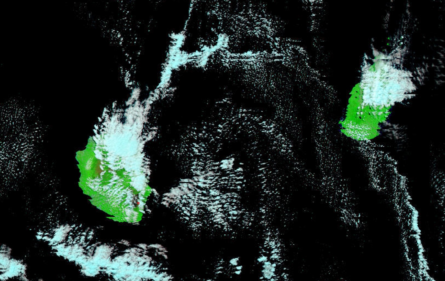 Le satellite Npp détecte les sources de chaleur résiduelles au Piton de la Fournaise.