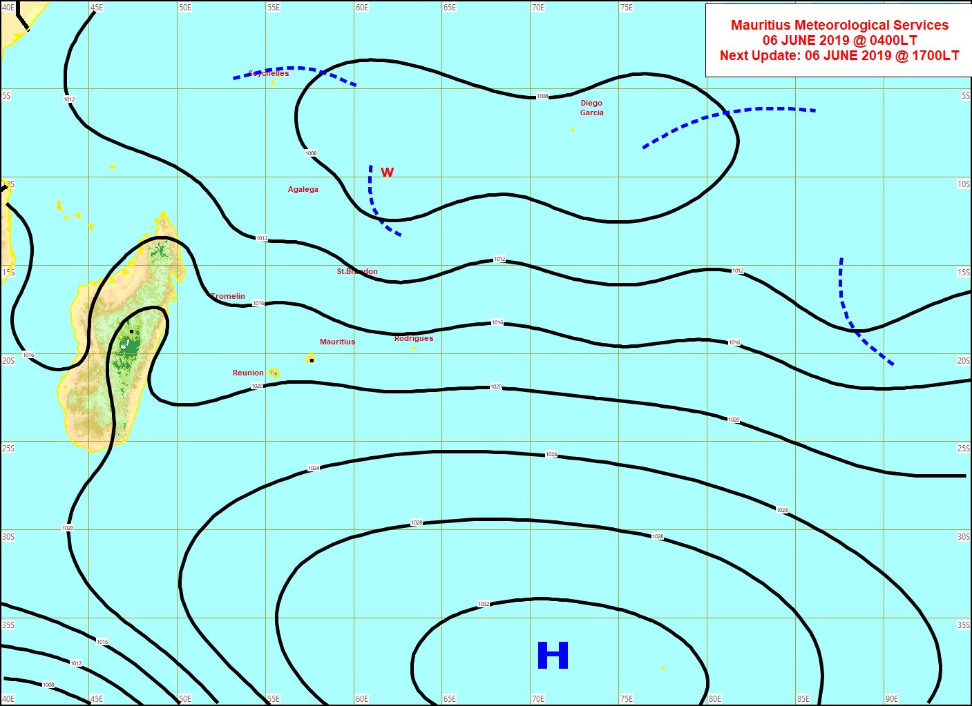 Analyse de la situation en surface à 4heures ce matin. L'anticyclone(H) s'éloigne lentement. Basses pressions relativement actives pour la saison entre Agaléga et les Chagos. MMS