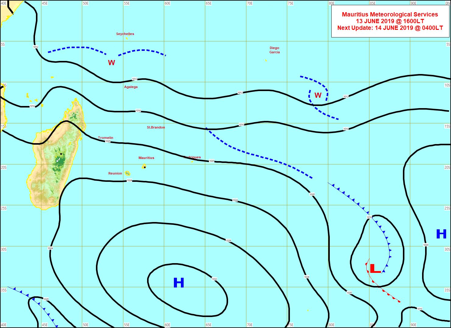 Analyse de la situation de surface à 16heures. L'anticyclone(H) commence à s'éloigner et les alizés faiblissent. MMS