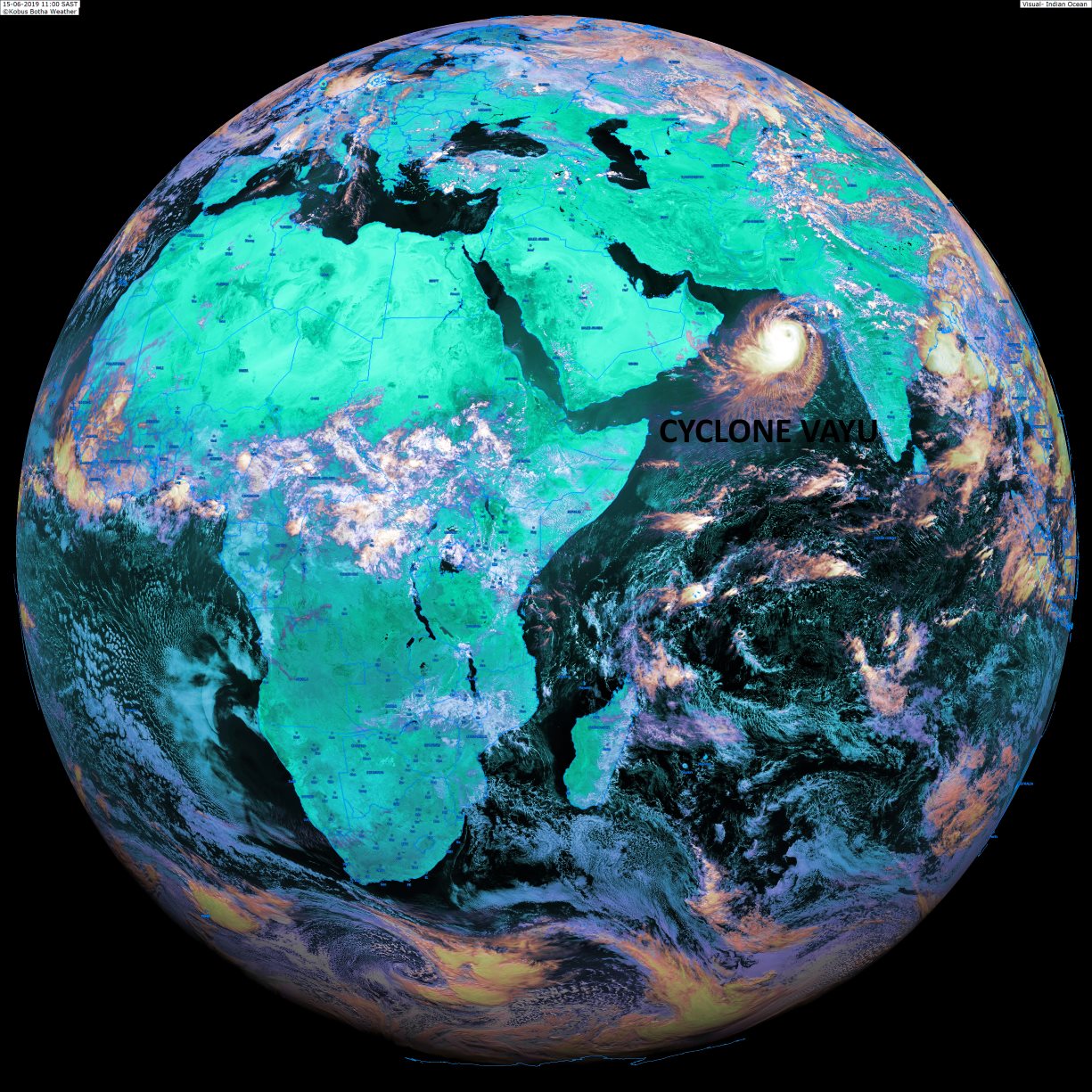 Le disque de Météosat à 13heures. Le cyclone VAYU(02A) situé sur le Nord de l'océan indien sur la Mer d'Arabie. KOBUS/PH