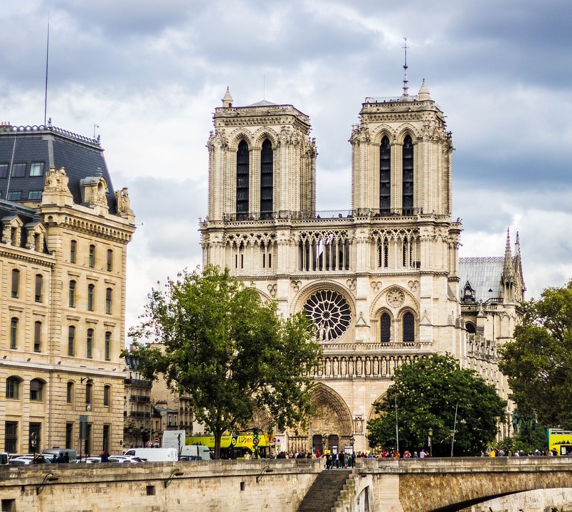 Notre-Dame de Paris: Le gouvernement redoute un effondrement