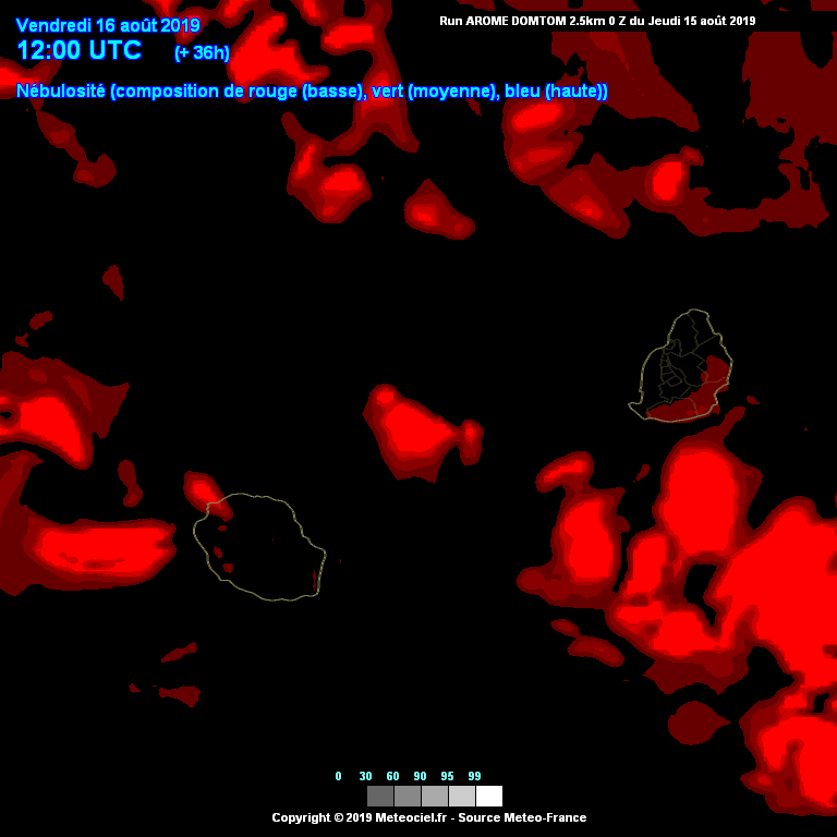 Simulation du modèle Arome pour l'après midi du 16 Août. Les nuages à proximité des Iles Soeurs sont peu développés( rouge: développement limité en altitude). METEO FRANCE
