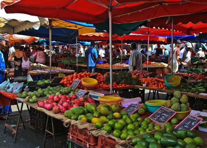 Les Réunionnais achètent 5% de leurs aliments dans les marchés