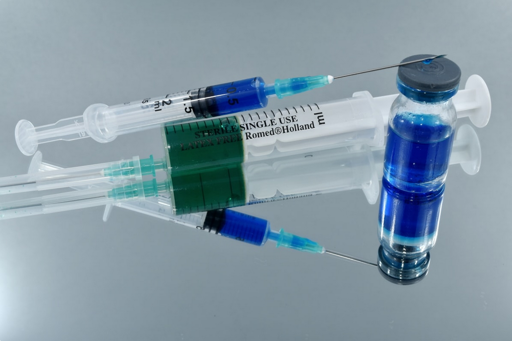 Coronavirus: La Commission européenne autorise le vaccin Pfizer-BioNTech