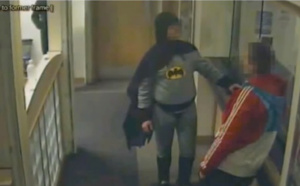 Grande-Bretagne : "Batman" livre son ami-cambrioleur à la police 
