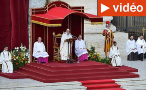 François reçoit officiellement ses attributs de pape