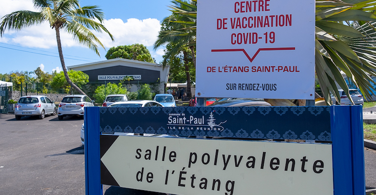 Le centre de vaccination Covid-19 à l’Étang Saint-Paul est opérationnel