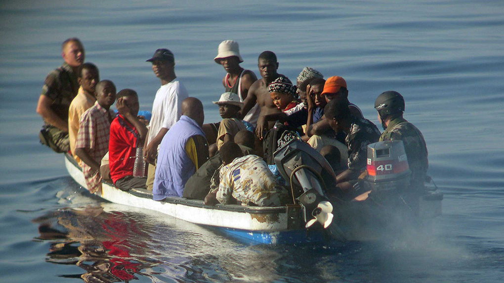 Le gouvernement annonce le renforcement du dispositif sécuritaire à Mayotte et au large de ses frontières