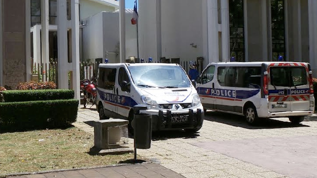Coups de feu à St-André : Une gramoune grièvement blessée