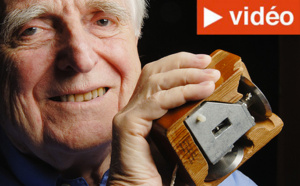 L'inventeur de la souris d'ordinateur, Douglas Engelbart, est décédé à l'âge de 88 ans