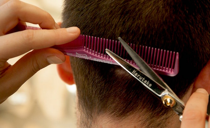 Confinement et couvre-feu : les salons de coiffure impactés