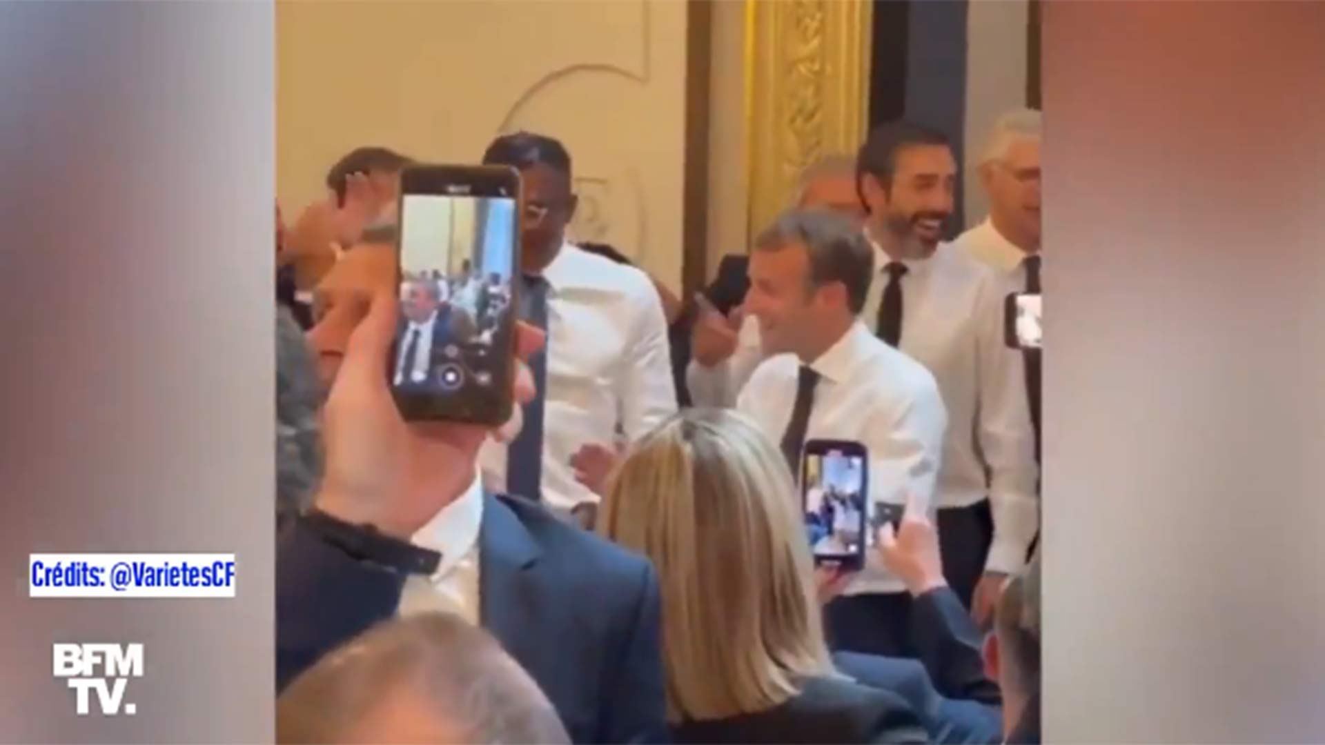 La 3e mi-temps d'Emmanuel Macron fait jaser