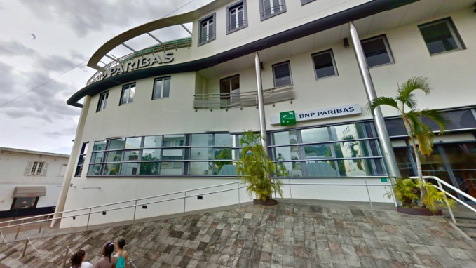 Siège de la BNP Paribas Réunion rue Juliette Dodu à Saint-Denis (Photo : Google Street View)