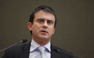 Lebreton annonce "un déplacement prochain" de Manuel Valls à La Réunion
