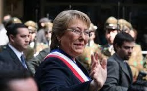Chili : Michelle Bachelet en tête du premier tour de la présidentielle