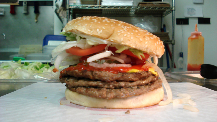Ouverture d'un nouveau fast-food à Saint-Pierre : "L’indécence de Burger King Réunion" pour l'APRES