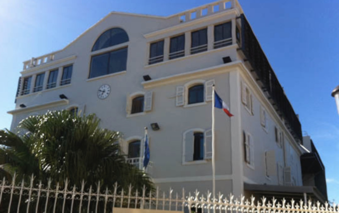 Mairie du Port : "Des projets non présentés, des actions sacrifiées", reproche la section PCR