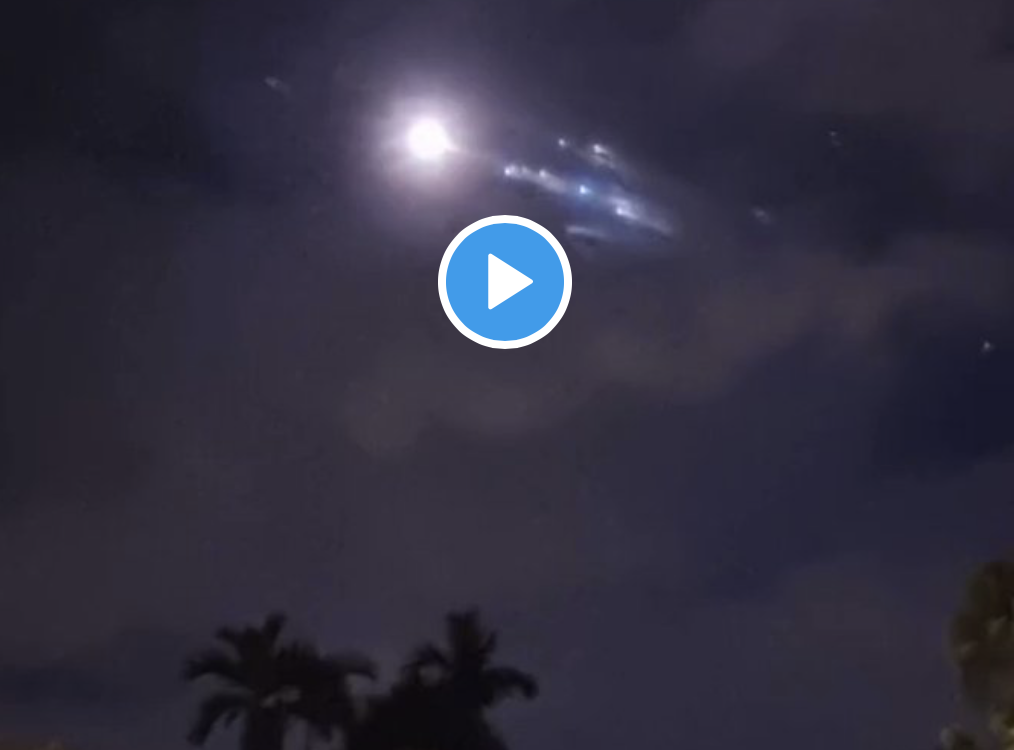 ​Vidéo - Une fusée chinoise se désintègre au-dessus de l’océan Indien