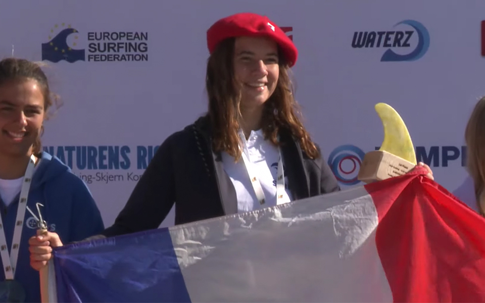 La Réunionnaise Tiphaine Maillard championne d'Europe de surf Stand Up Paddle